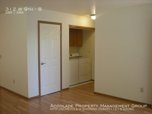Building Photo - 312 W 9th Ave
