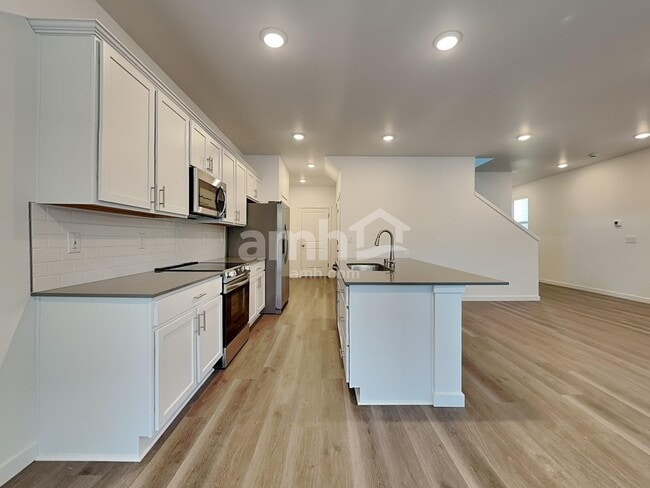 Building Photo - 5335 Turnstone St SE