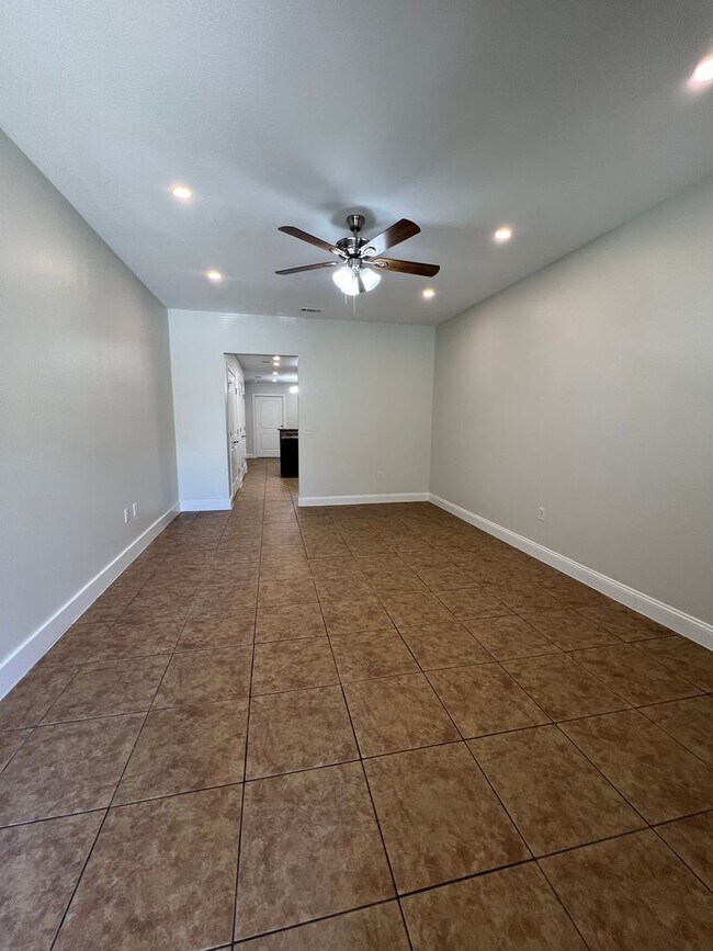 Foto del edificio - 4100 Mulligan Manor Ln