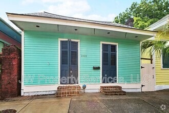 Building Photo - 1021 Music St