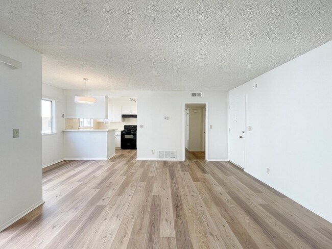 Foto del edificio - 290 S Oakland Ave