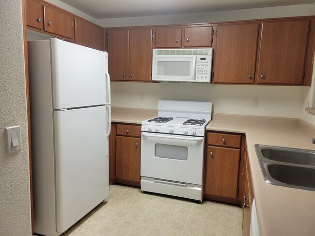 Building Photo - 44734 Adam Ln