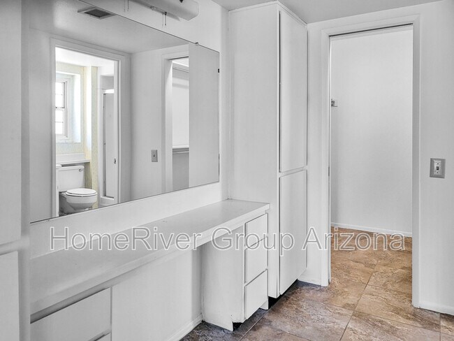 Foto del edificio - 12831 W Paintbrush Dr