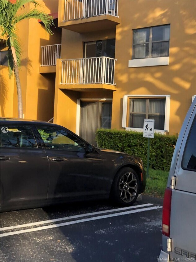 Primary Photo - 15600 SW 80th St