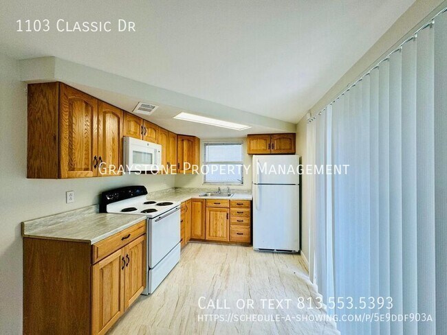 Building Photo - 1103 Classic Dr