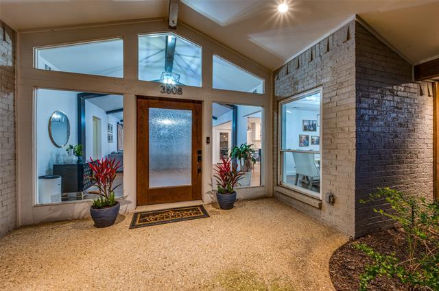 Building Photo - 3808 Cedarbrush Dr