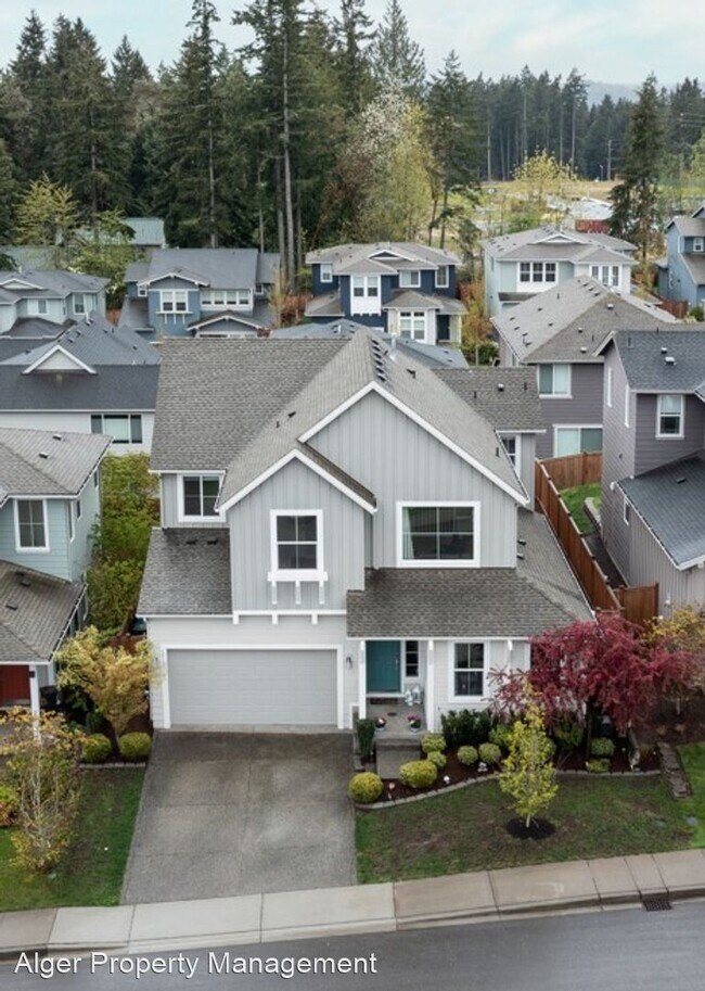 Building Photo - 4 br, 3 bath House - 2415 NE Boulderstone Ct.