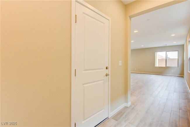 Foto del edificio - 11840 Pelican Butte Ave