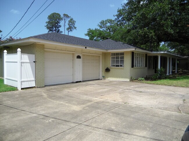 Building Photo - 1711 Texas Avenue