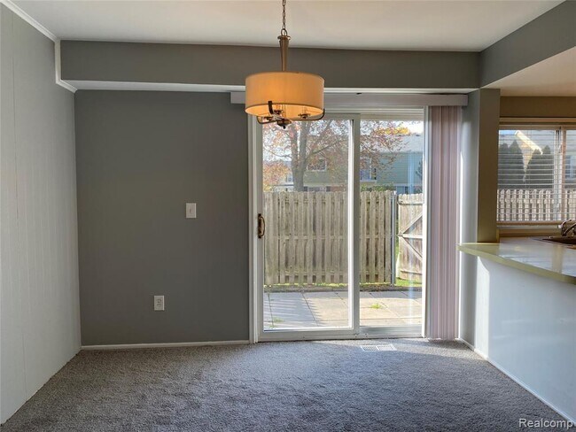 Building Photo - 37603 Charter Oaks Blvd