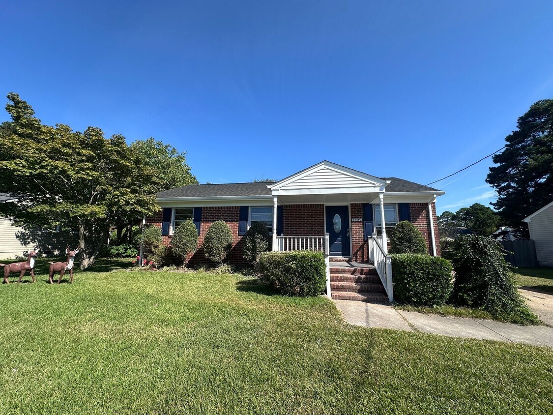 Primary Photo - House for Rent