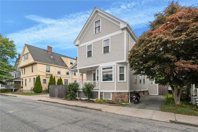 Foto del edificio - 28 Rhode Island Ave