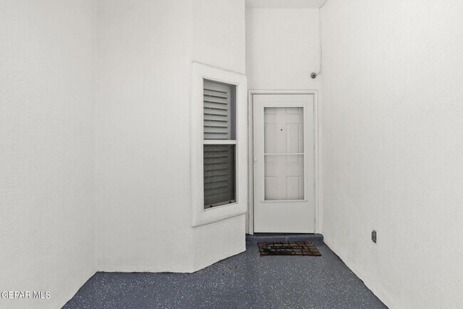 Foto del edificio - 6520 Boulder Ridge