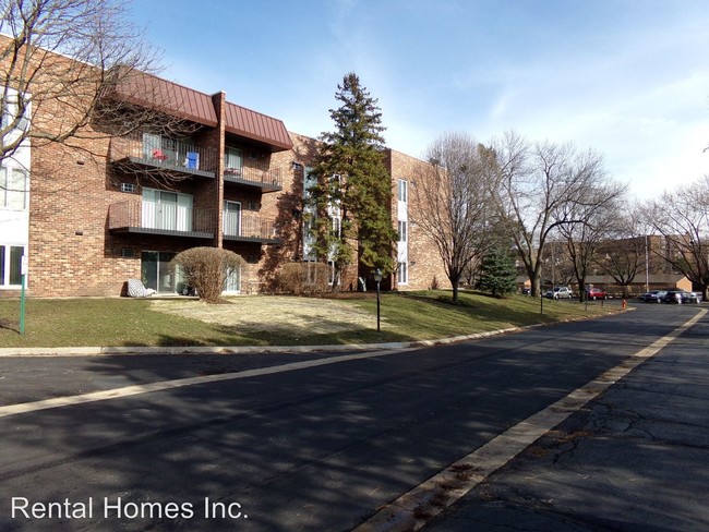 Building Photo - 1211 Oswego Rd