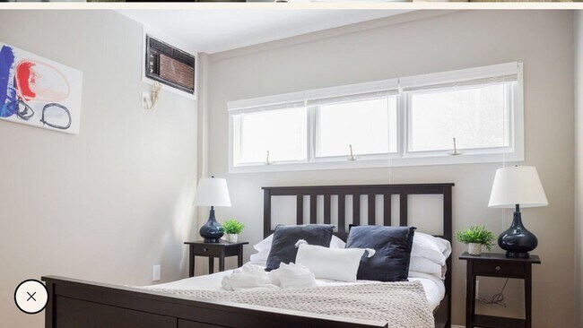 Building Photo - HOT CAMBRIDGE LISTING!!!!!
