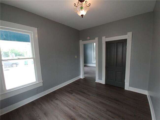 Building Photo - 3704 Govalle Ave