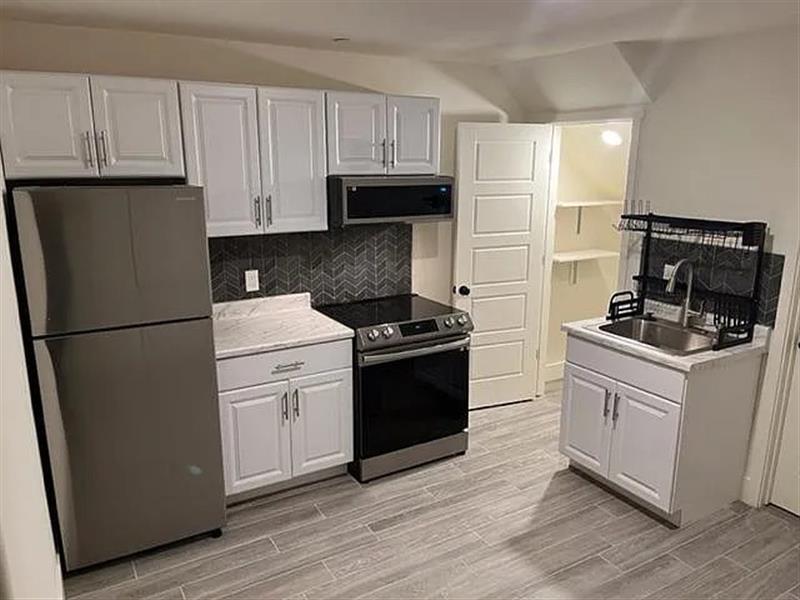 Foto principal - 10111 Estacada Ave