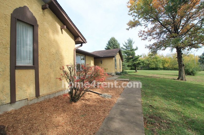 Foto del edificio - 24390 W 135th St