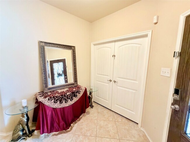 Foto del edificio - 112 Rustic Oak Ln