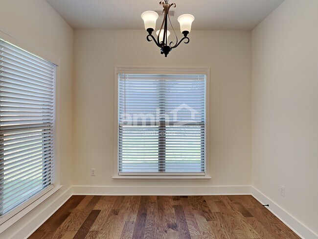 Foto del edificio - 160 Shady Ln Cove