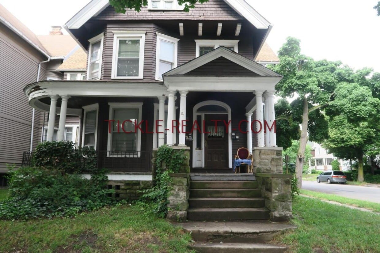 Primary Photo - 81 Prince St