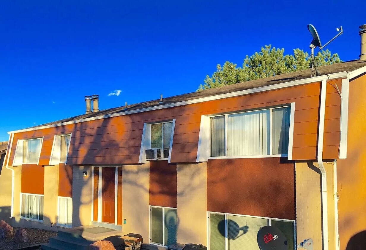 3945 Stonedike Drive Apartments in Colorado Springs, CO