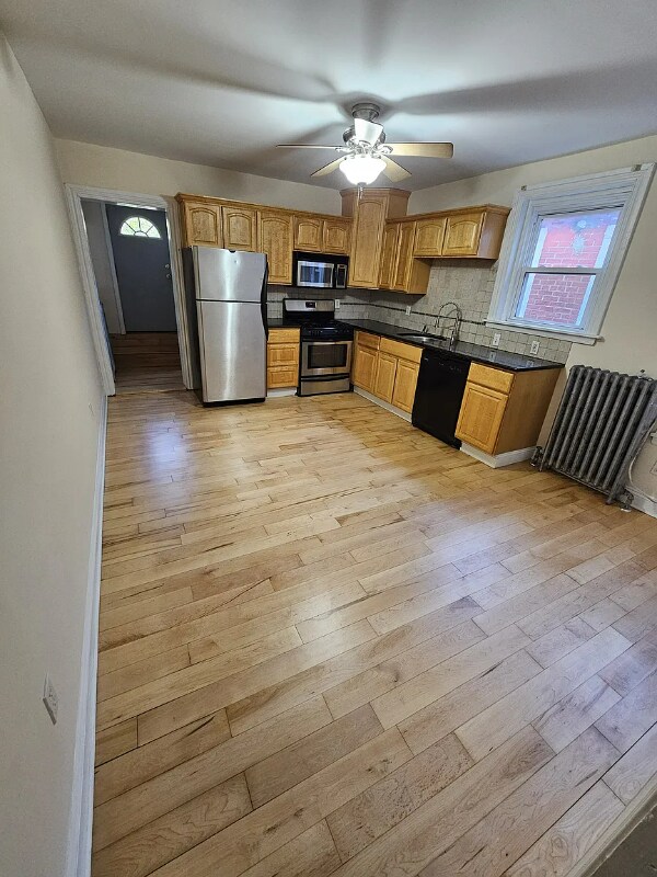 Foto del edificio - 4235 Main St