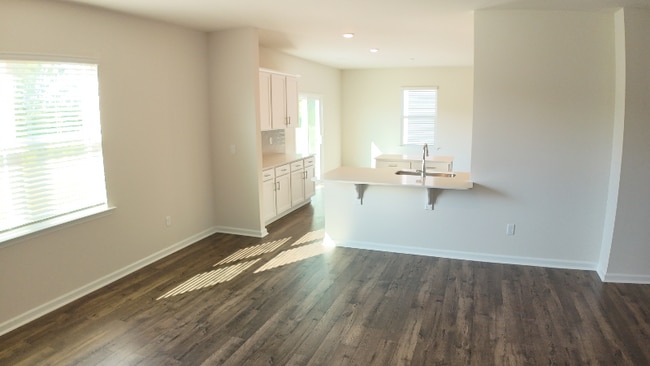 Building Photo - 1018 Roleson Wy