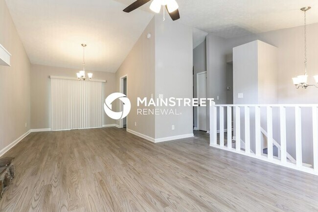 Building Photo - 3 Bedroom Pet-Friendly Home in Snellville, GA with Main Street Renewal