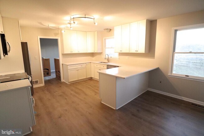 Building Photo - 24653 Peach Orchard Ln