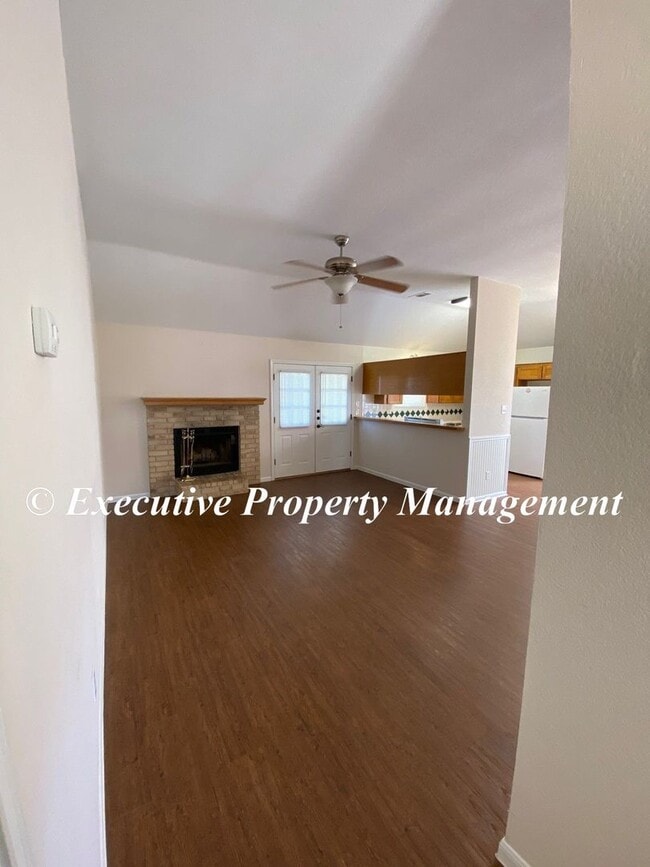 Building Photo - 917 Whirlaway Dr