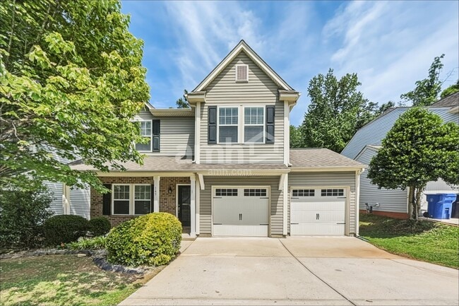 Building Photo - 145 Collenton Ln
