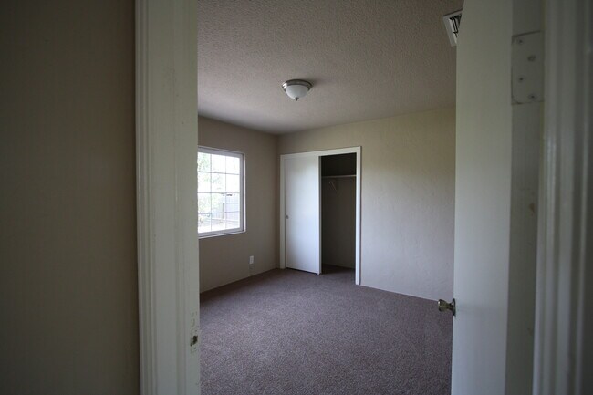 Foto del edificio - Available Soon! WITH HVAC
