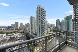 Building Photo - 690 SW 1st Ct