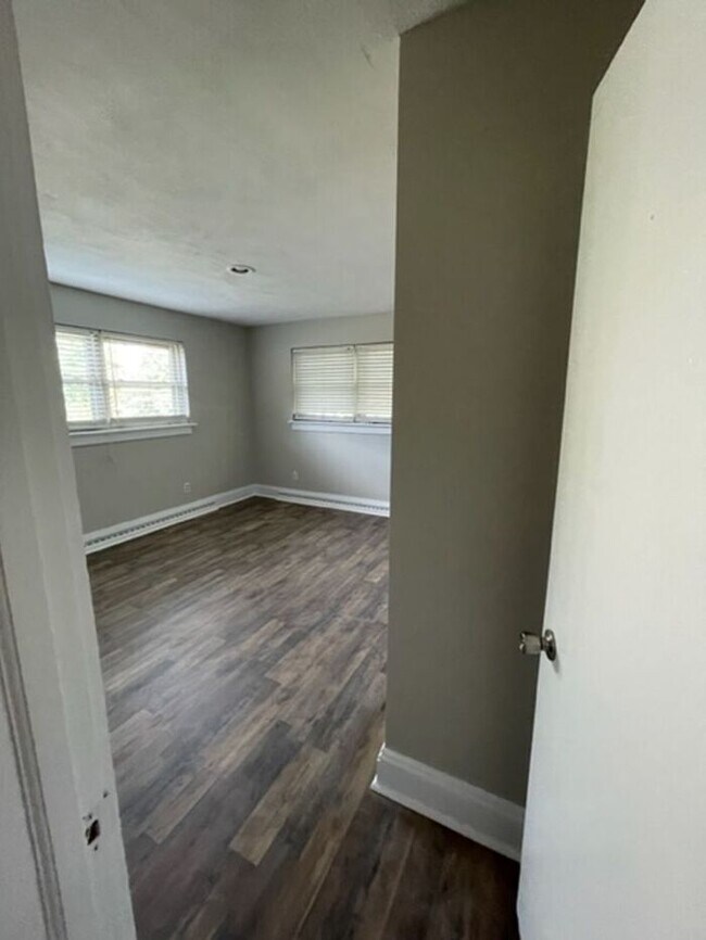 Foto del edificio - Spacious Corner-Lot Home Near Hwy 127 & Downtown Hickory