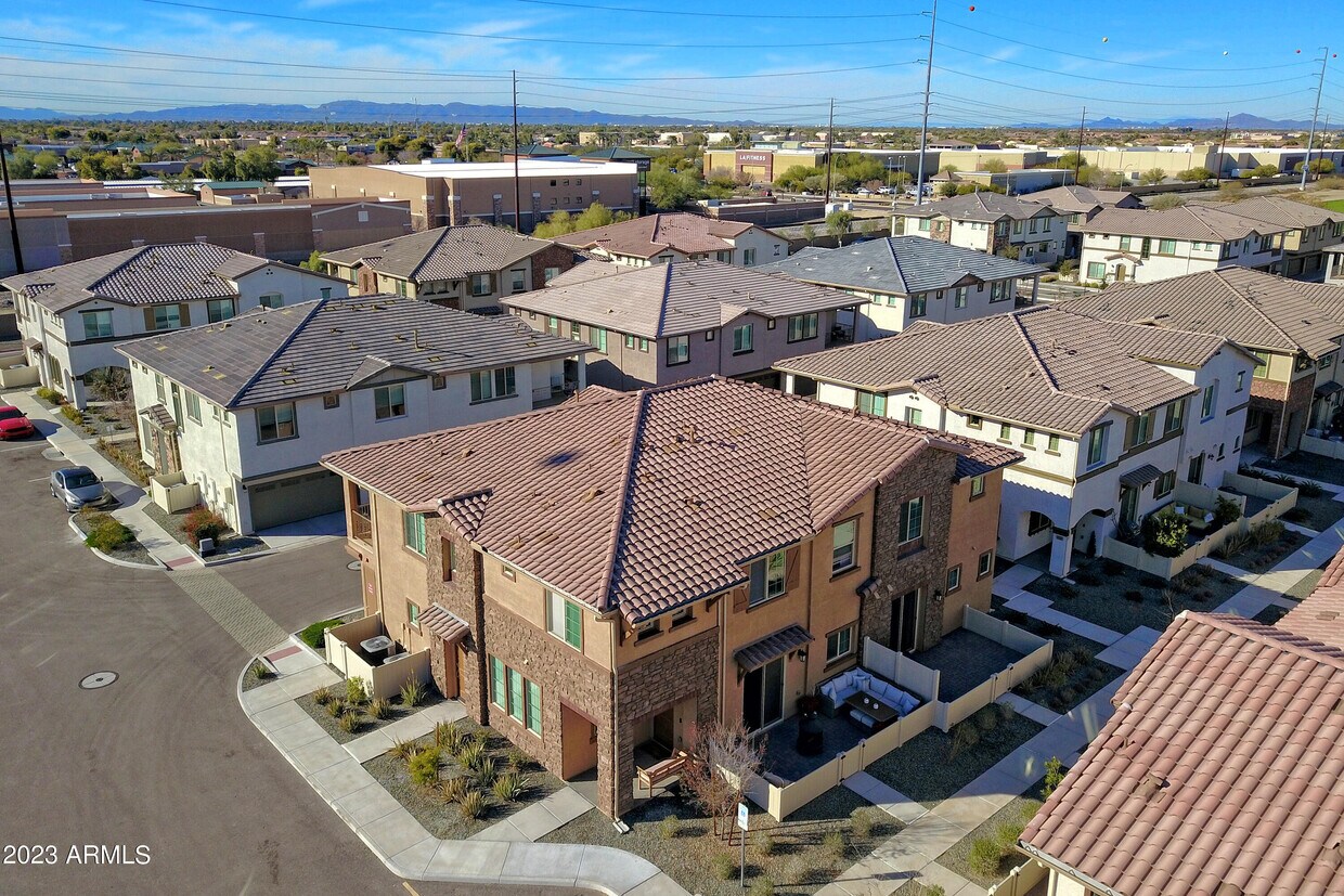 Foto principal - 4100 S Pinelake Way