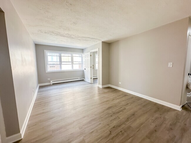 Foto del edificio - 4300 N Keystone Ave