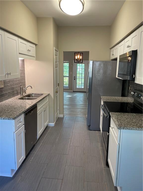 Building Photo - 2295 Fairways Ct