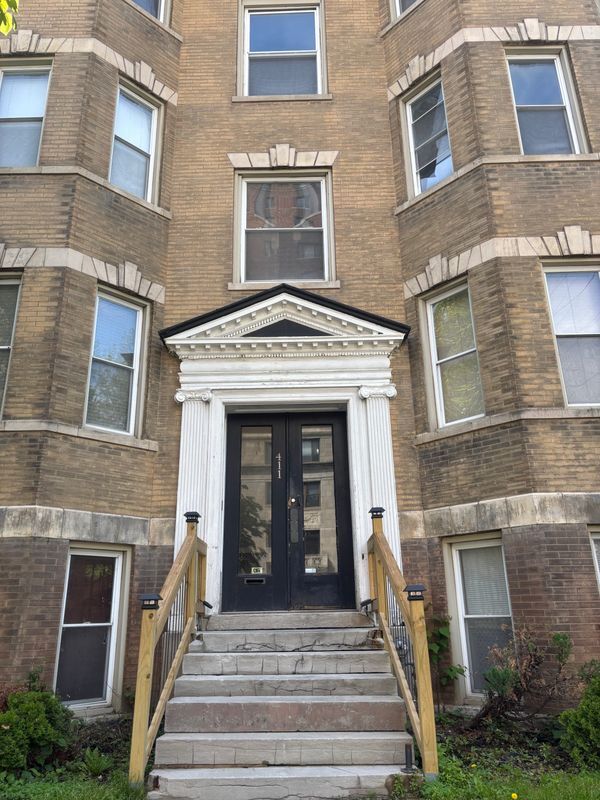Foto principal - 411 N Newstead Ave