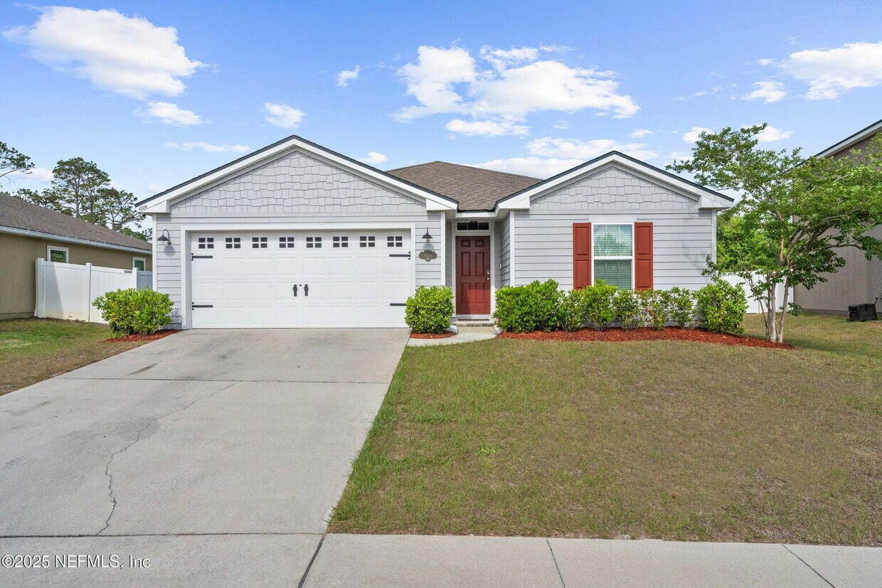 Primary Photo - Welcome home to this beautiful 4 bedroom, ...