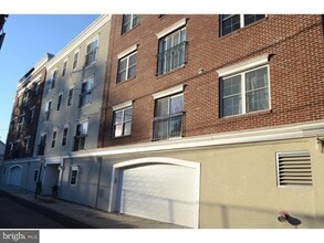 Building Photo - 131 Prospect St