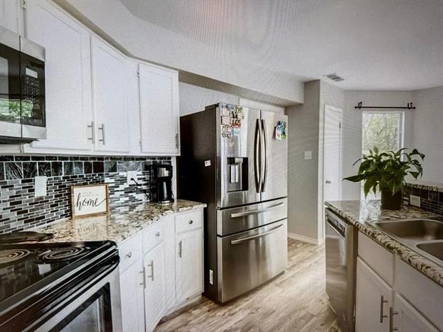Foto del edificio - 322 Ashley Oak Ln