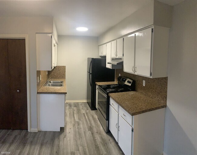 Foto del edificio - 5 br, 1 bath Duplex - 5227 Rich St