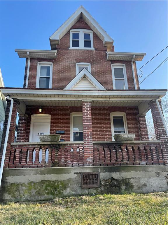 Building Photo - 1220 Broadway