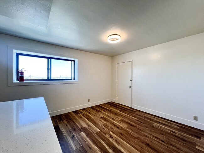 Foto del edificio - 3333 Cuttings Wharf Rd