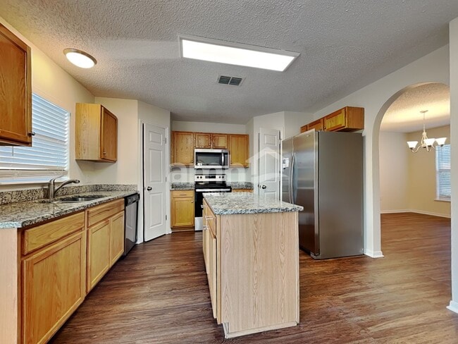 Foto del edificio - 3416 Steelgate Ct