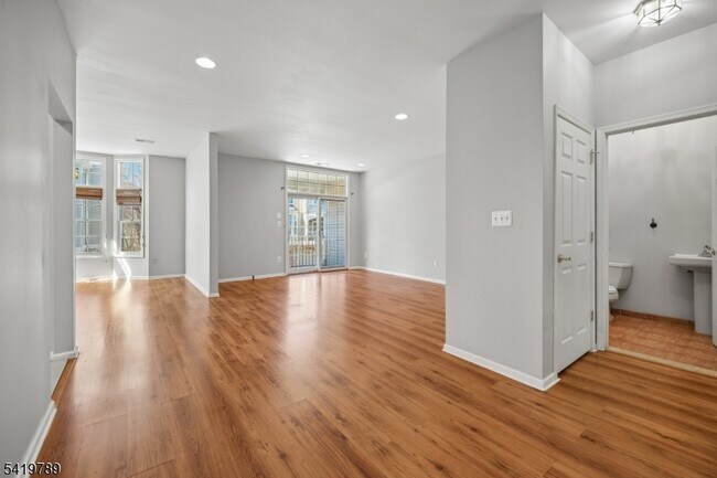 Foto del edificio - 915 Kensington Ln
