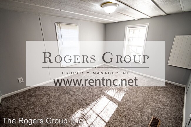 Building Photo - 3 br, 2 bath House - 543 W. Green St.