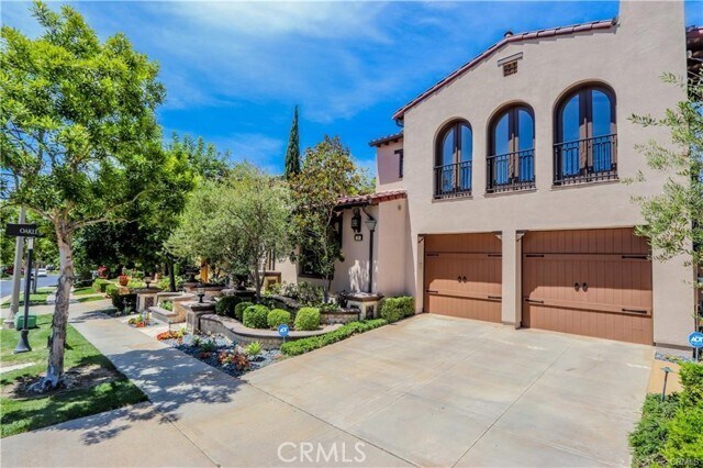 Building Photo - 15 Shadowcast