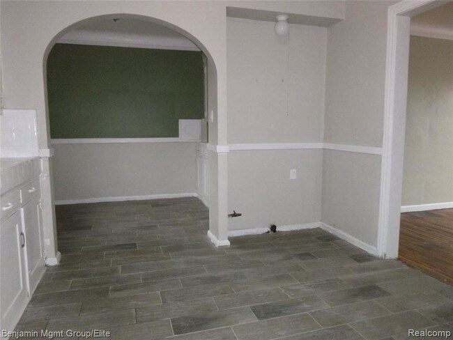 Building Photo - 6017 Grayton St